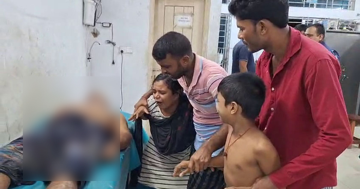 ছাদের পানি পড়া নিয়ে ভাইদের হাতে ভাই খুন