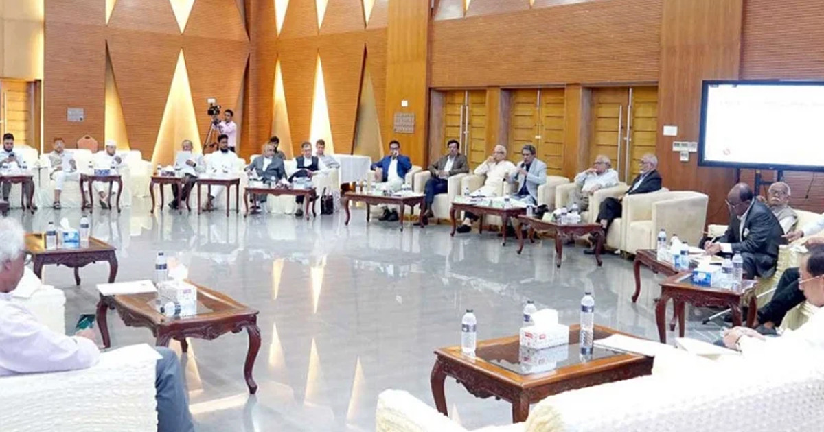 সংবিধান আদেশে জুলাই সনদ বাস্তবায়নের সুপারিশ বিশেষজ্ঞদের