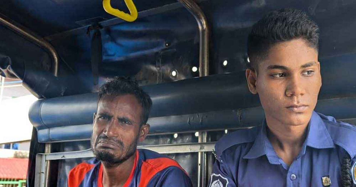 কুয়াকাটায় নারী পর্যটকদের গোসলের ভিডিও ধারণ, যুবকের কারাদণ্ড