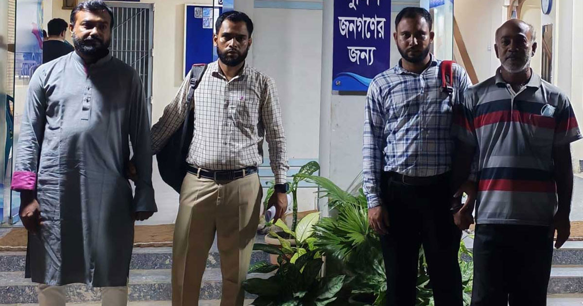 সাবেক ভূমিমন্ত্রীর এজেন্ট আজিজ ও উৎপল গ্রেপ্তার