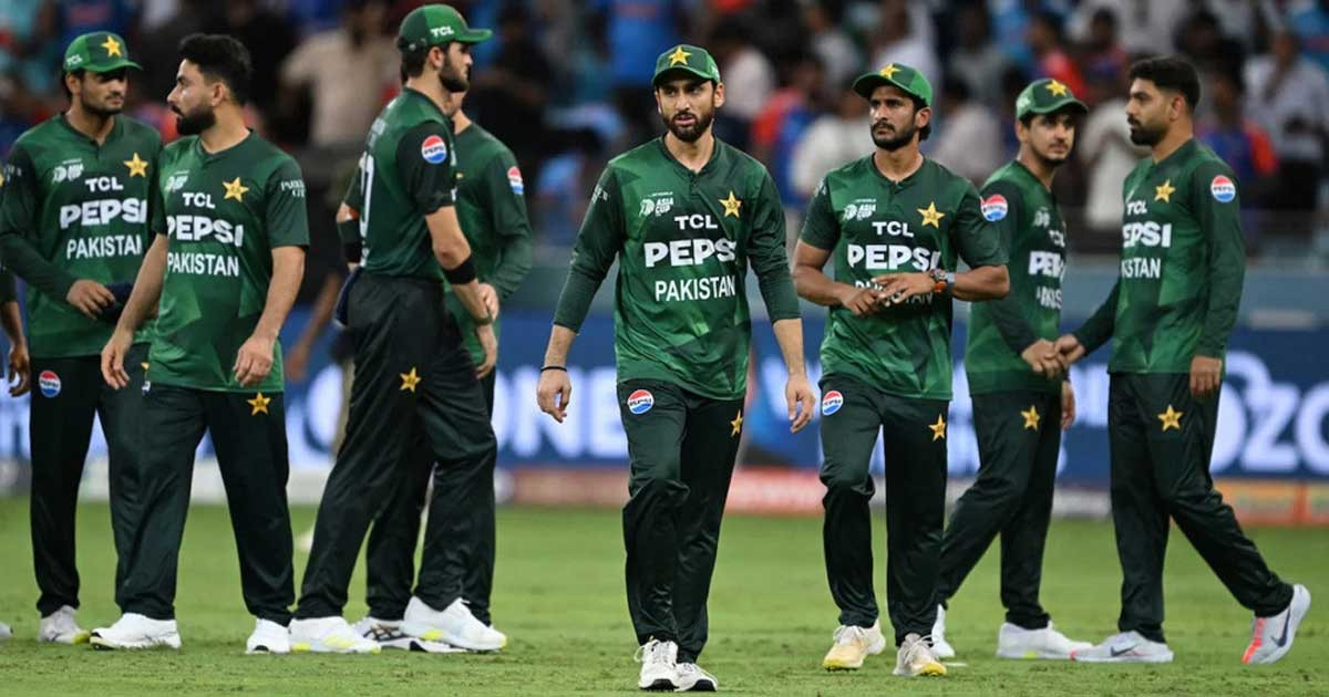 এবার পাকিস্তানের জার্সি নিয়ে তীব্র সমালোচনা