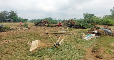 নামছে পাহাড়ি ঢলের পানি, ভেসে উঠছে ক্ষতচিহ্ন