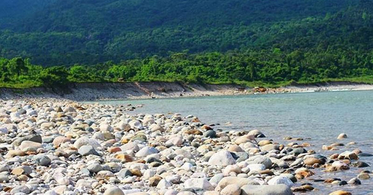 সাদাপাথর এলাকায় প্রশাসনের জরুরি নির্দেশনা
