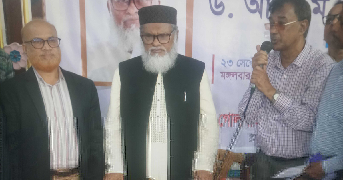 দুর্গাপূজায় সৌহার্দপূর্ণ পরিবেশ বজায় রাখতে সবাইকে সতর্ক থাকতে হবে: ধর্ম উপদেষ্টা