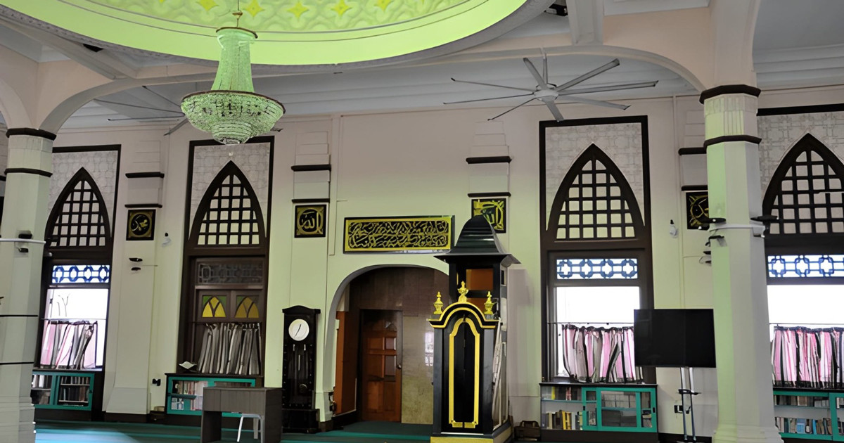 সিঙ্গাপুরে মসজিদ প্রতিষ্ঠা করেন যে নারী