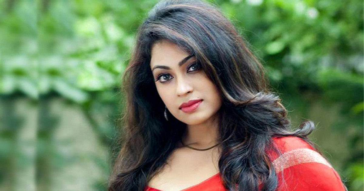 নতুন পরিচয়ে ফিরছেন পপি