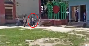 ধাক্কা দিয়ে বের করে দেওয়া অধ্যক্ষের অভিযোগ গড়ালো আদালত পর্যন্ত