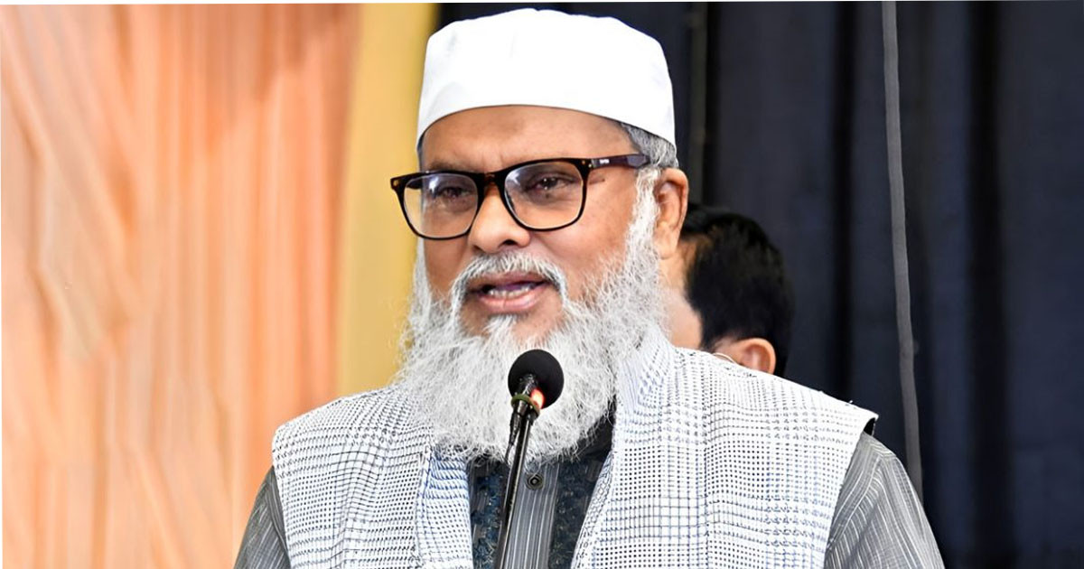 হজের ৩ প্যাকেজ ঘোষণা, কমলো হজযাত্রীদের বিমান ভাড়া