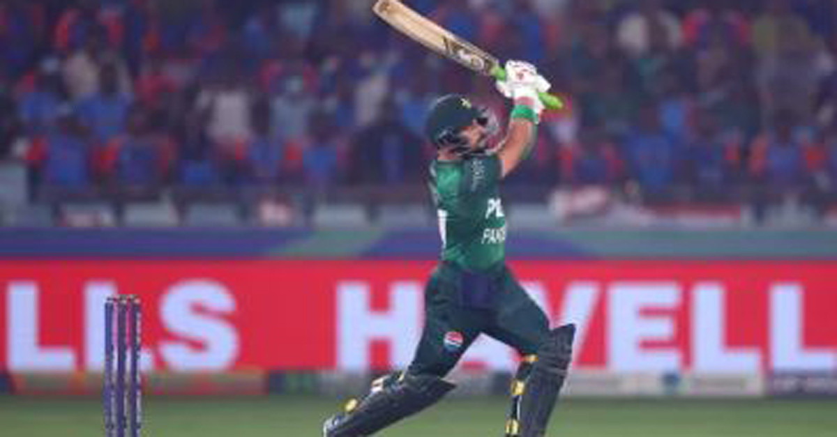 অবশেষে ভাঙল পাকিস্তানের উদ্বোধনী জুটি