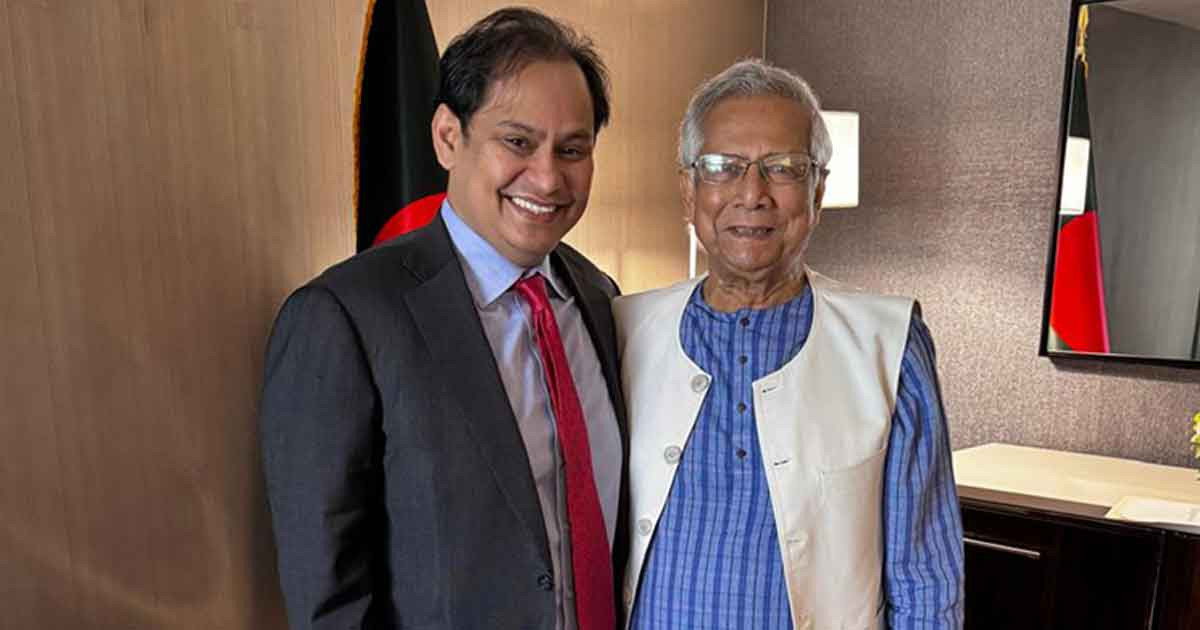 প্রধান উপদেষ্টার সঙ্গে স্ন্যাপচ্যাটের সাবেক সিএসও ইমরান খানের সাক্ষাৎ