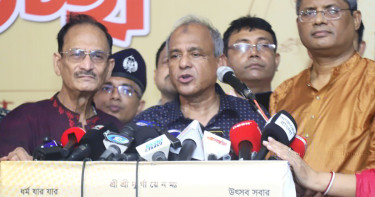 পবিত্রতা বজায় রেখে শারদীয় দুর্গাপূজা উদযাপনের আহ্বান স্বরাষ্ট্র উপদেষ্টার