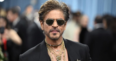 ৭০তম ফিল্মফেয়ার উপস্থাপনা করবেন শাহরুখ খান