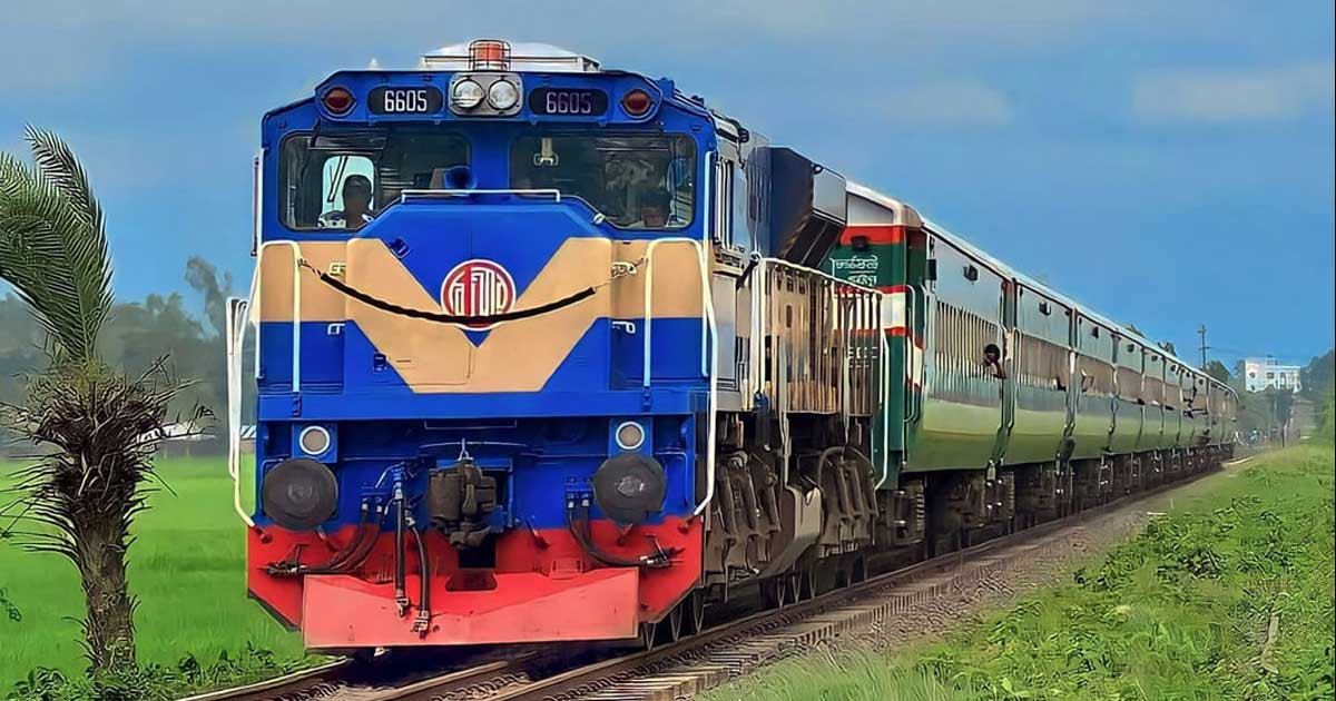 টানা ছুটিতে চলছে ‘বিশেষ ট্রেন’