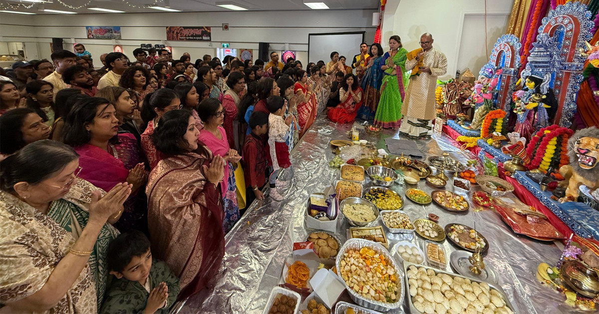 কানাডায় চলছে শারদীয় দুর্গোৎসব