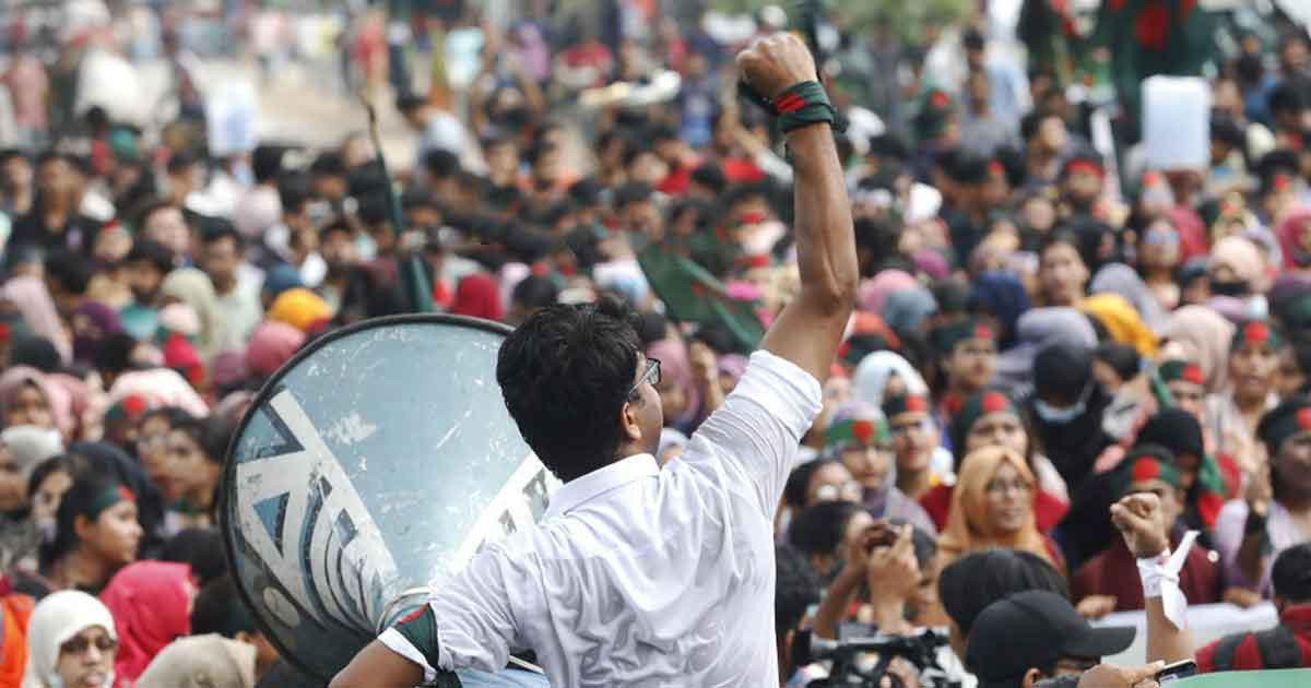 জুলাই বিপ্লবের আসামি বানিয়ে মামলা-বাণিজ্য