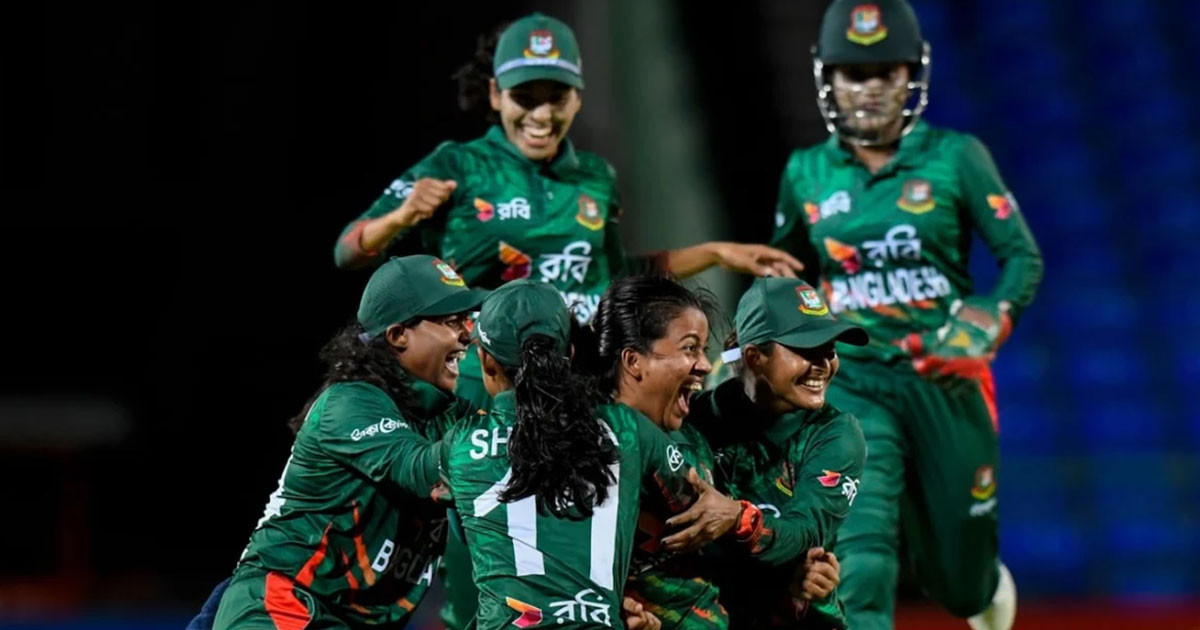 দুর্দান্ত বোলিংয়ে পাকিস্তানকে গুঁড়িয়ে টাইগ্রেসদের বিশ্বকাপ শুরু!