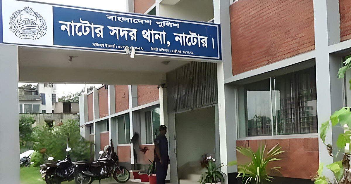 পূজা দেখে ফেরার পথে মোটরসাইকেলসহ পুকুরে পড়ে যুবকের মৃত্যু