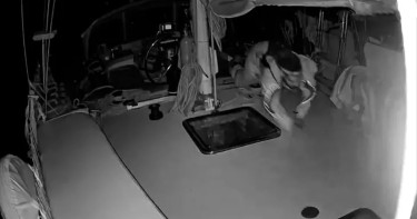 গাজামুখী নৌবহরে ইসরায়েলি বাহিনীর নৃশংস সেই অভিযানের ভিডিও প্রকাশ