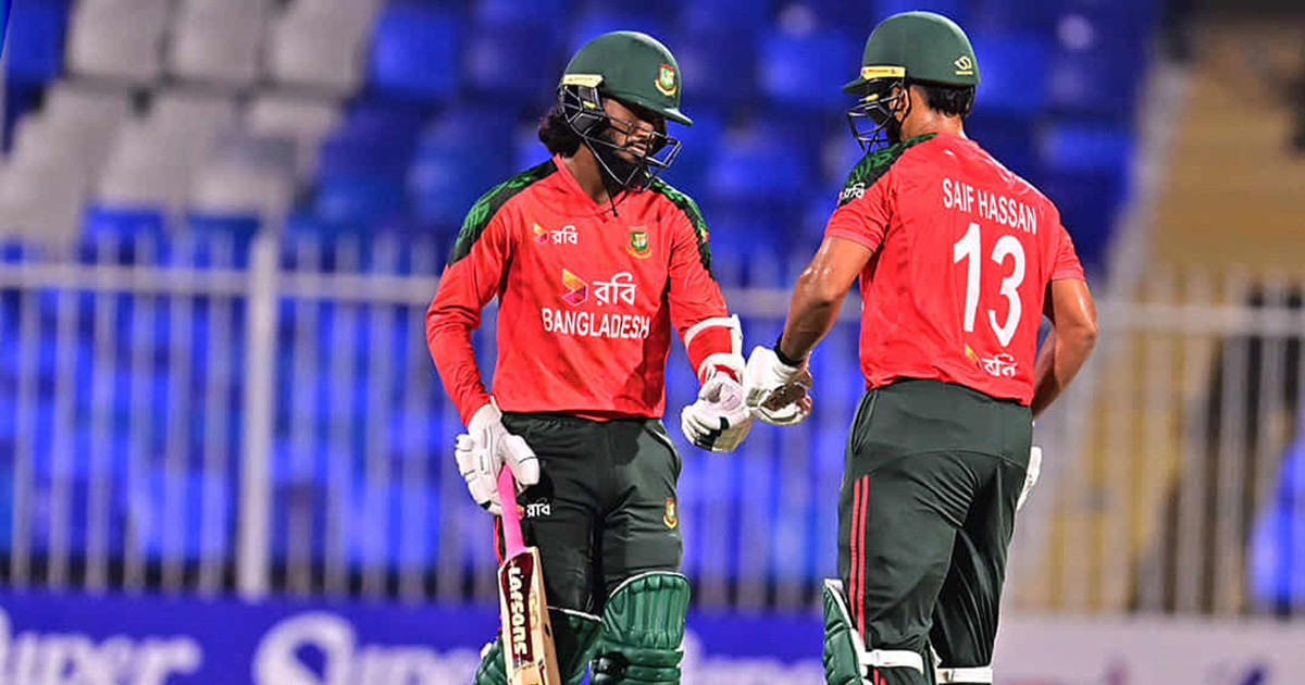 অনেক দিন পর হাঁকিয়েছেন ছক্কা, জাকেরের ব্যাটিং নিয়ে যা বললেন সিমন্স