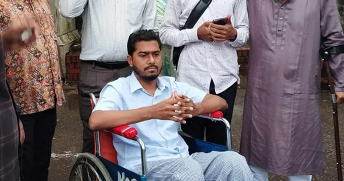 দেশে ফিরছেন নুর