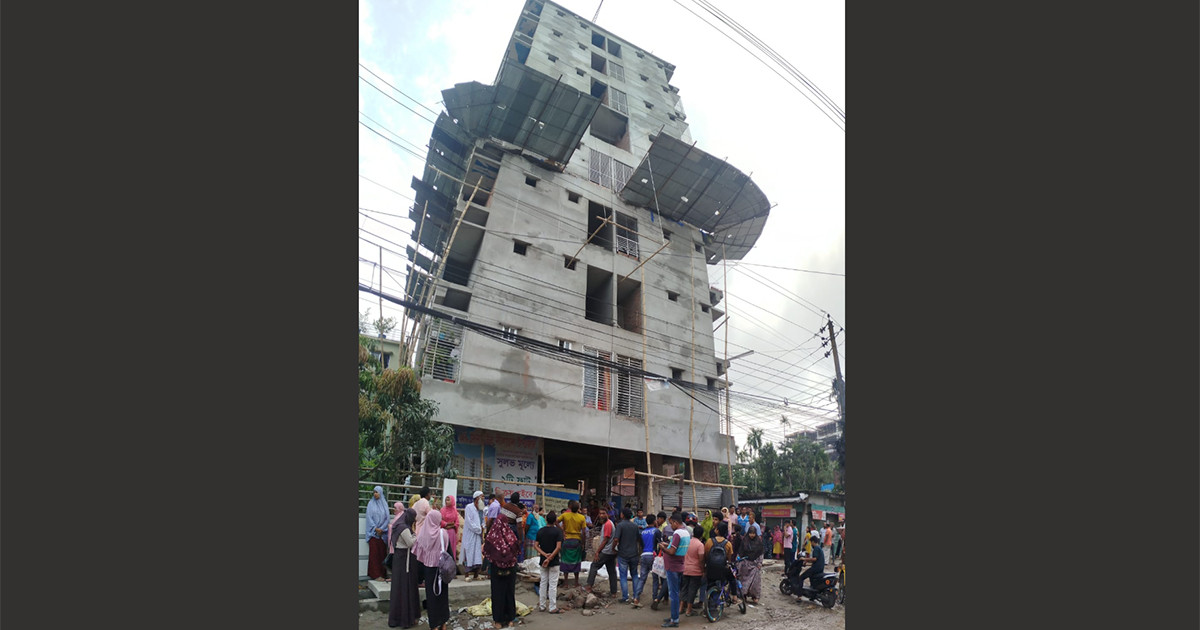 যশোরে বিদ্যুৎস্পৃষ্টে নির্মাণাধীন ভবনের ছাদ থেকে পড়ে শ্রমিকের মৃত্যু