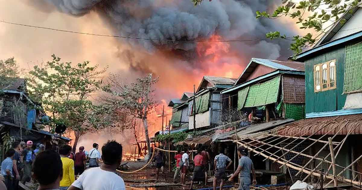 উৎসবের মাঝেই আচমকা বিমান হামলায় ঝরল ৪০ প্রাণ