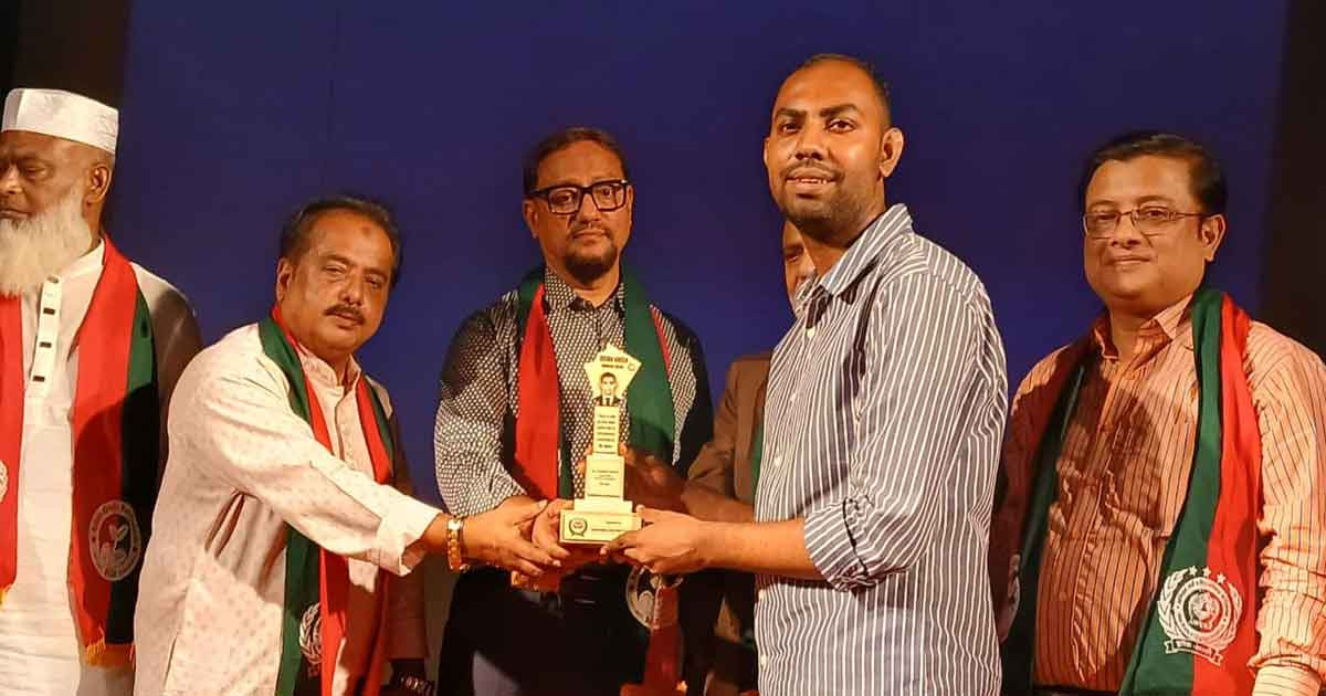 এশিয়ান গ্রিন অ্যাওয়ার্ড পেলেন বসুন্ধরা শুভসংঘের শাফায়াত হোসেন সিয়াম