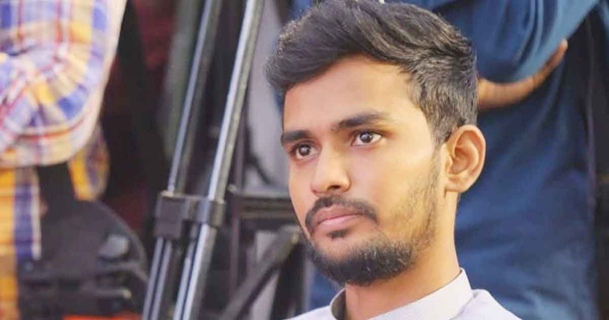আমার সামনেই পুলিশের গুলিতে দুজন নিহত হন: উপদেষ্টা আসিফ