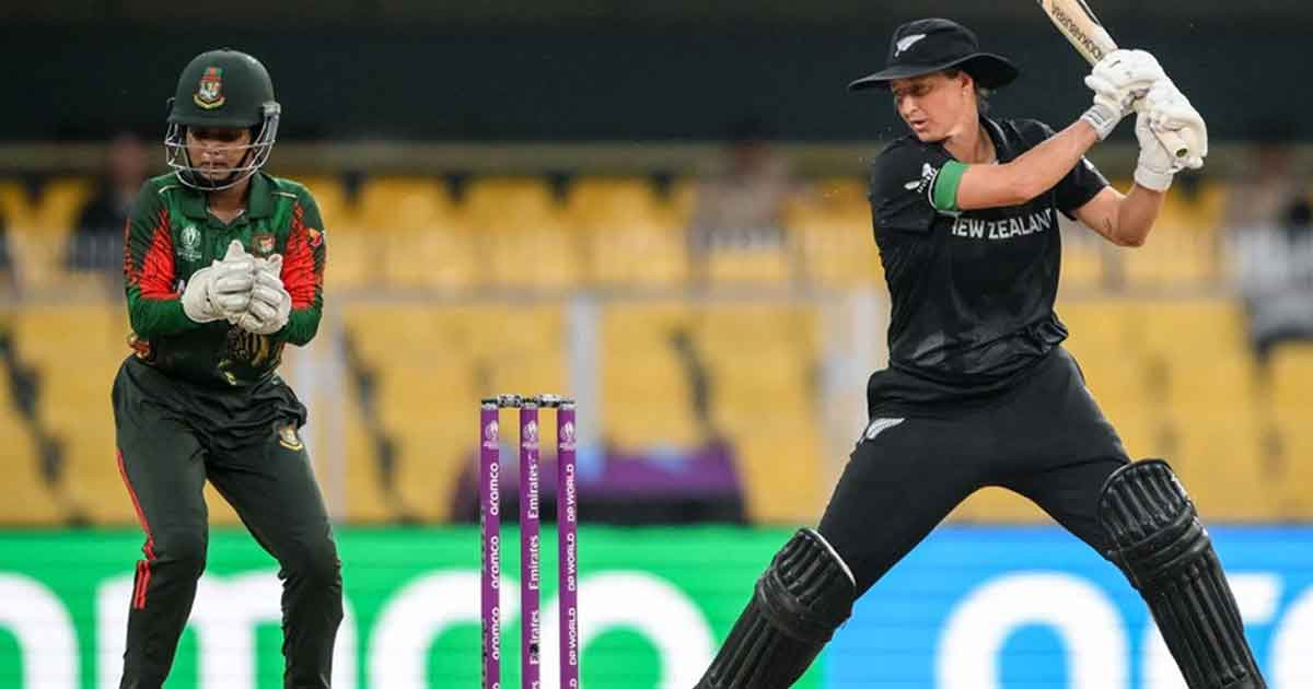 বাংলাদেশকে ২২৮ রানের লক্ষ্য দিল কিউইরা