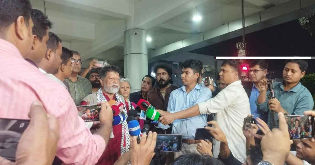 দেশে ফিরেছেন আলোকচিত্রী শহিদুল আলম
