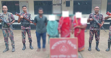 মহেশপুর সীমান্তে নারী-শিশুসহ আটক ১১