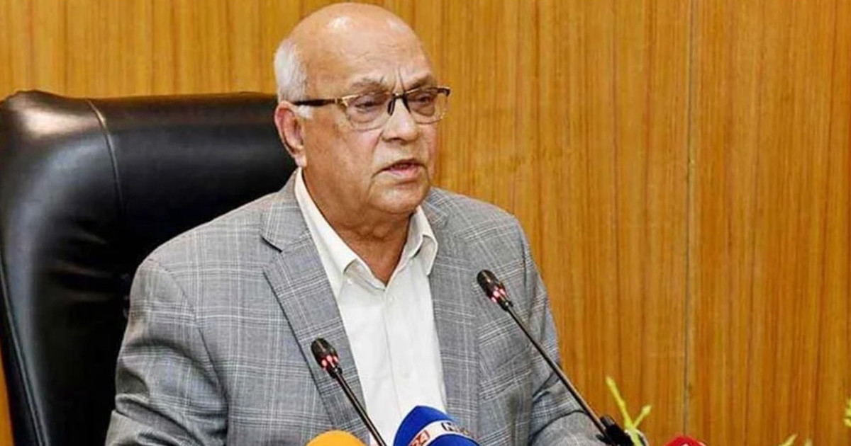 ‘সেফ এক্সিট’ আমার জন্য নয়: উপদেষ্টা ফারুক