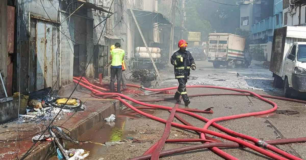 মিরপুরে কেমিক্যাল গোডাউনের আগুনে ঝরল ৯ প্রাণ