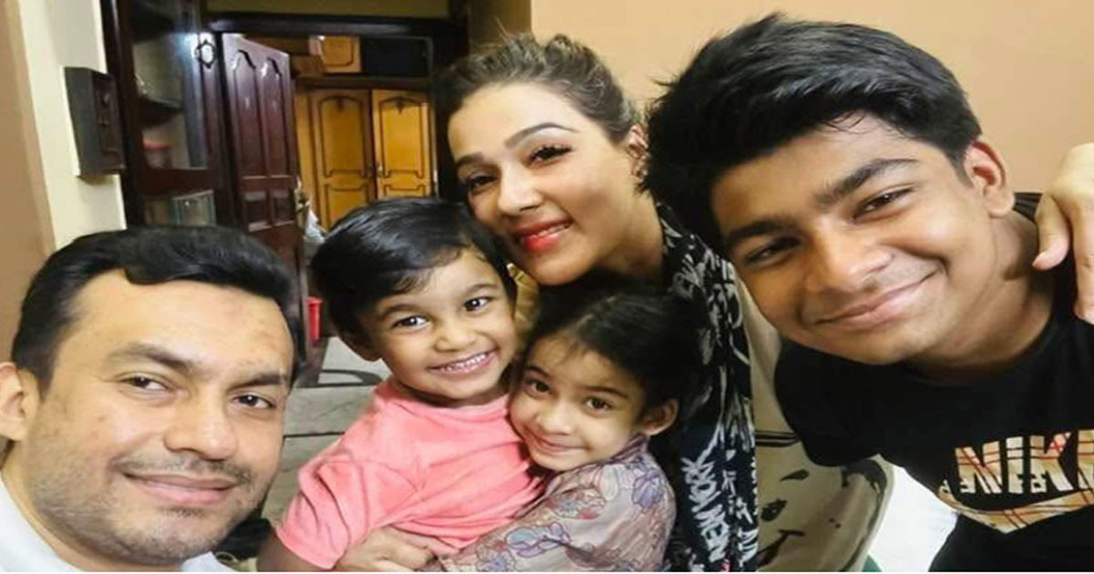 ডিভোর্সের পরও হঠাৎ একসঙ্গে ছবি পোস্ট করলেন রাকিব-মাহি