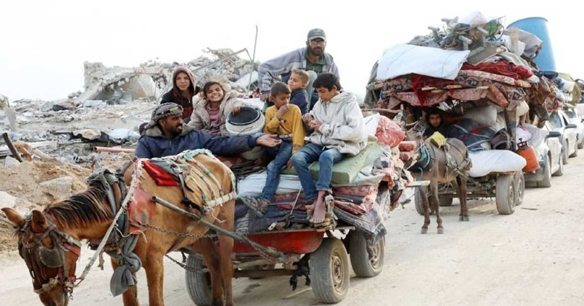 বিধ্বস্ত গাজায় নতুন বিপদের শঙ্কা