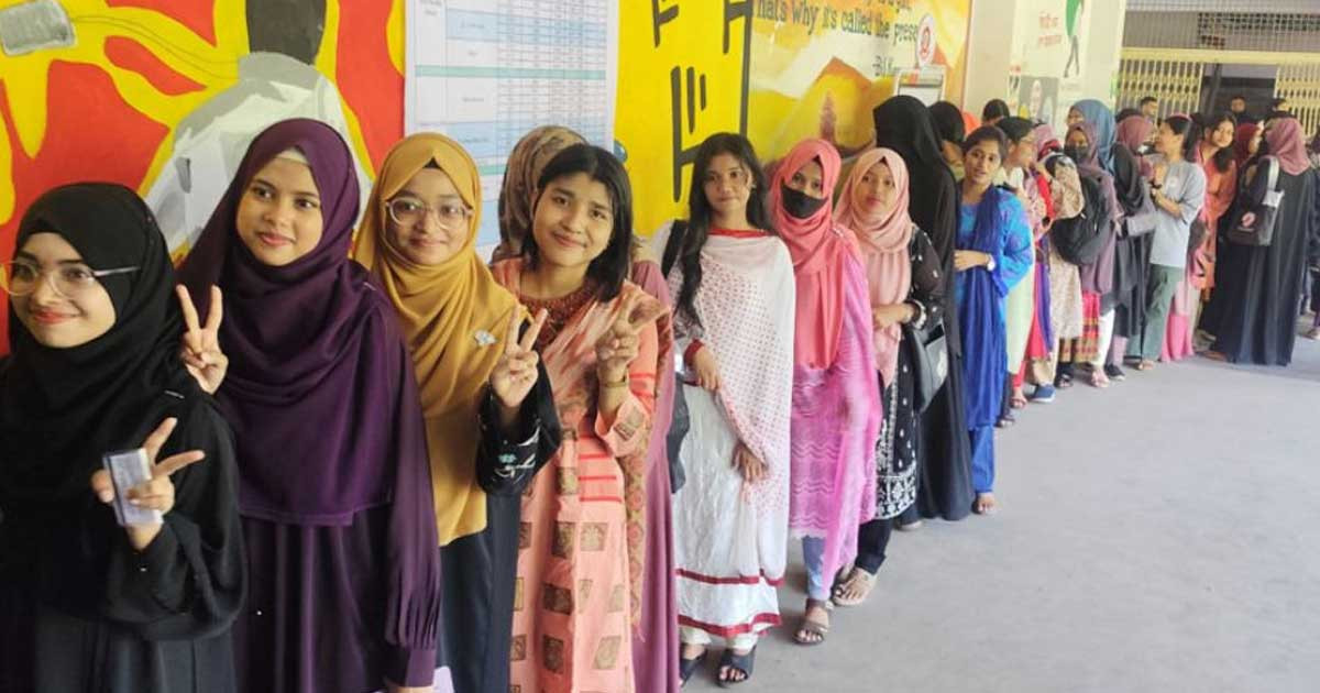 চাকসুর ভোটগ্রহণ শেষ, ফলের অপেক্ষা