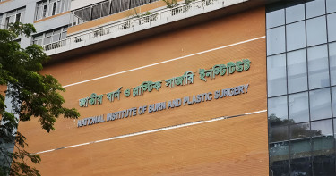 মিরপুরের ঘটনায় তিন শ্রমিককে ৫০ হাজার টাকা করে সহায়তা প্রদান