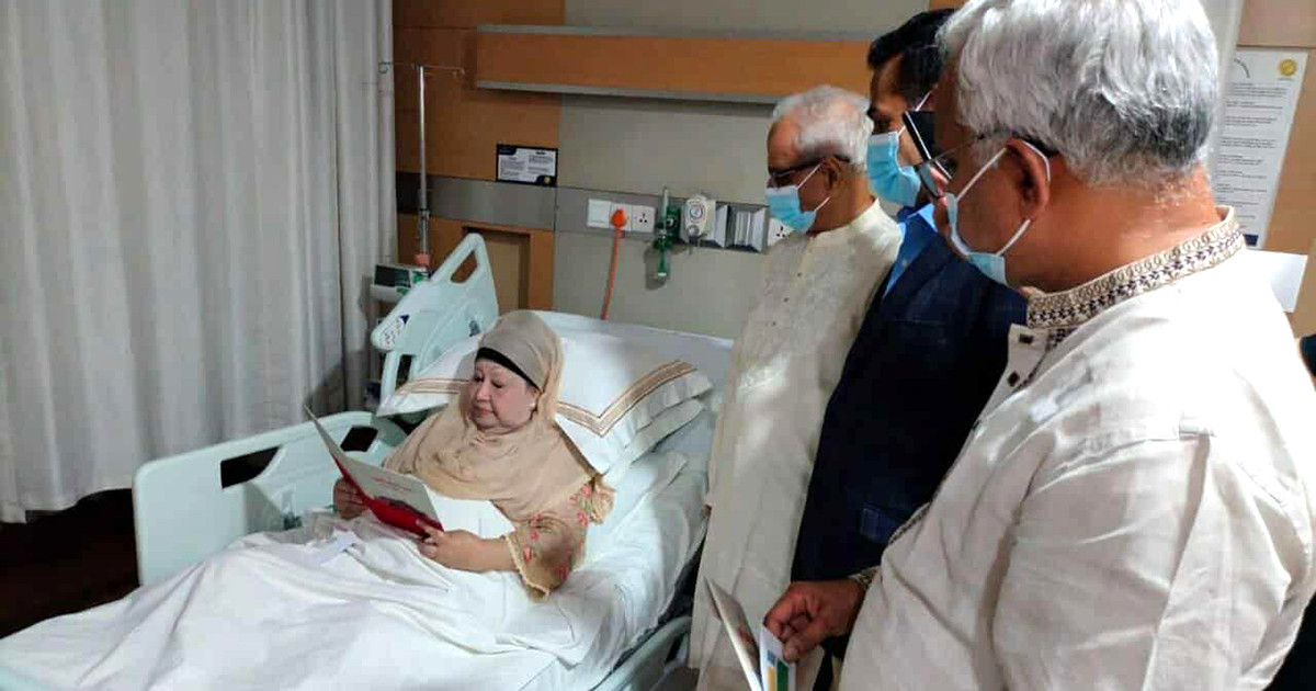 জুলাই সনদ স্বাক্ষর অনুষ্ঠানে খালেদা জিয়াকে আমন্ত্রণ ঐকমত্য কমিশনের