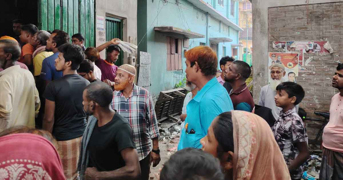 বাড়িতে ঢুকে বৃদ্ধাকে শ্বাসরোধে হত্যা, টাকা-মোবাইল লুট
