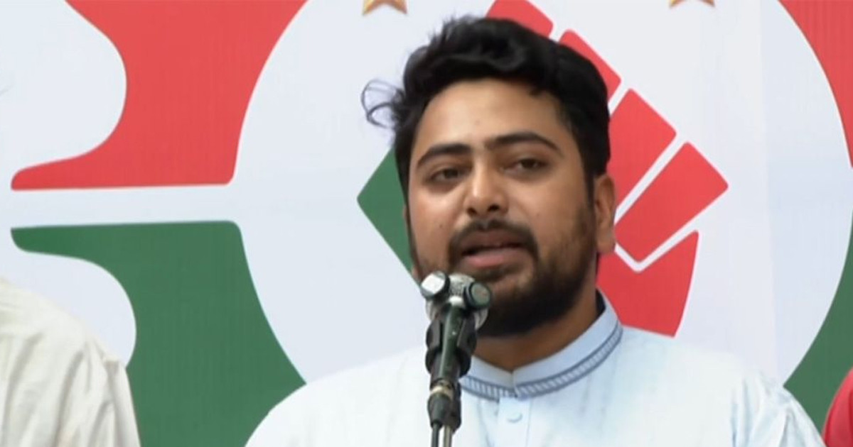 জাতীয় ঐক্যের নামে জাতির সঙ্গে প্রতারণা করা হচ্ছে: নাহিদ ইসলাম