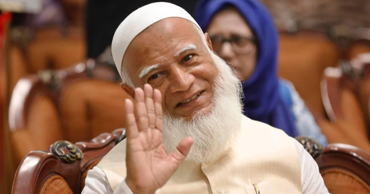 ওমরার উদ্দেশ্যে ঢাকা ত্যাগ করলেন জামায়াত আমির