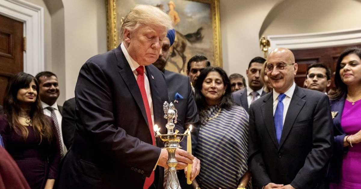 দীপাবলির প্রদীপ প্রজ্বলন করলেন ডোনাল্ড ট্রাম্প