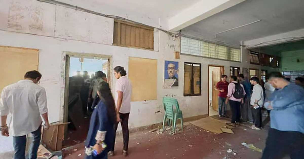 চট্টগ্রামে আওয়ামী লীগের কার্যালয় দখল করল এনসিপি