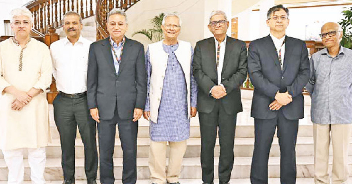 অন্তর্বর্তী সরকারকে তত্ত্বাবধায়কের ভূমিকায় যেতে হবে: ফখরুল