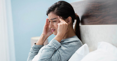 মাইগ্রেনের যন্ত্রণায় অস্থির! মাত্র ১৫ মিনিটেই পাবেন উপশম