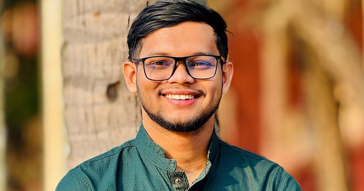 ছাত্রশক্তির নেতা আবু বাকেরের বাইক লক্ষ্য করে ককটেল নিক্ষেপ