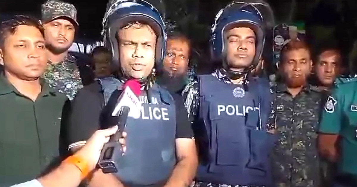 নির্বাচন কমিশন ভবনের পাশে ককটেল বিস্ফোরণ, আটক ১