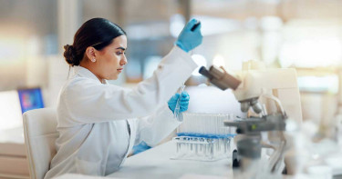 কোভিড-১৯ ভ্যাকসিন কি ক্যানসারের বিরুদ্ধেও কার্যকর?