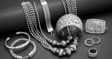 স্বর্ণের পর আজ নতুন দামে বিক্রি হচ্ছে রুপাও, ভরি কত?