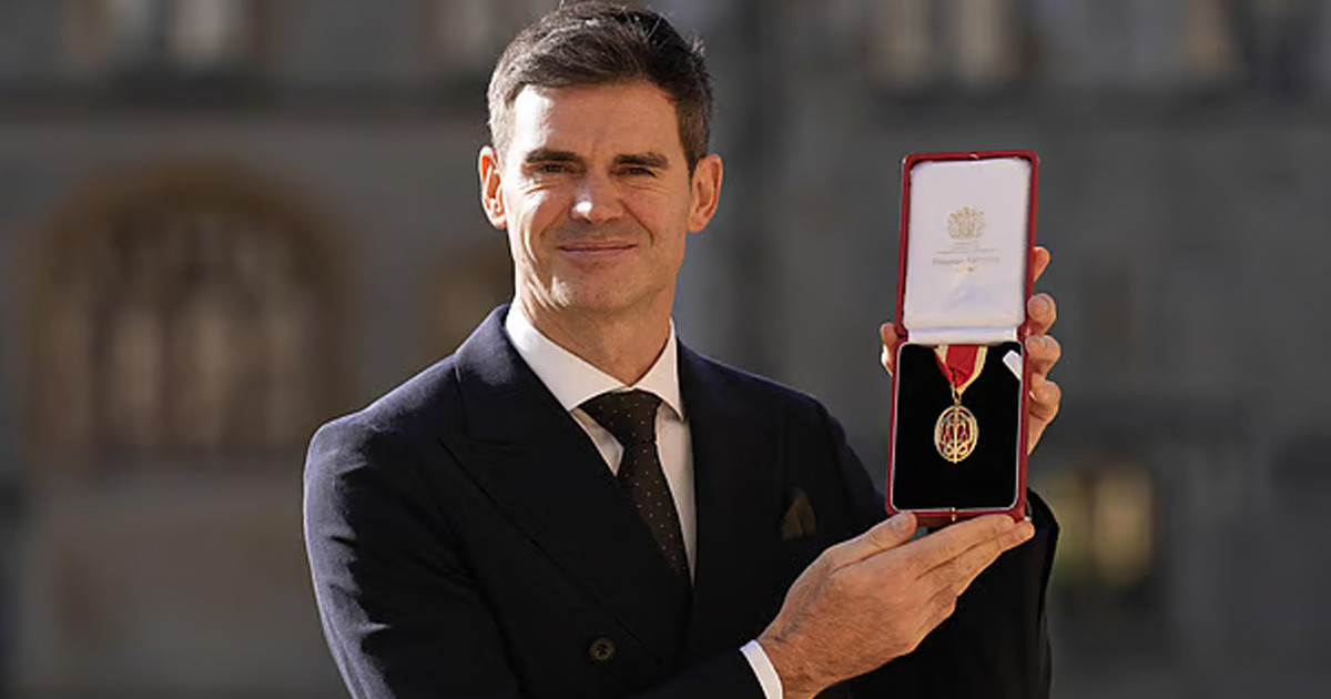 নাইটহুড খেতাব পেলেন জেমস অ্যান্ডারসন